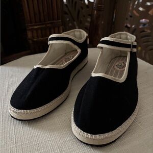 Sundaes Mary Janes —  Black and Cream Espadrilles